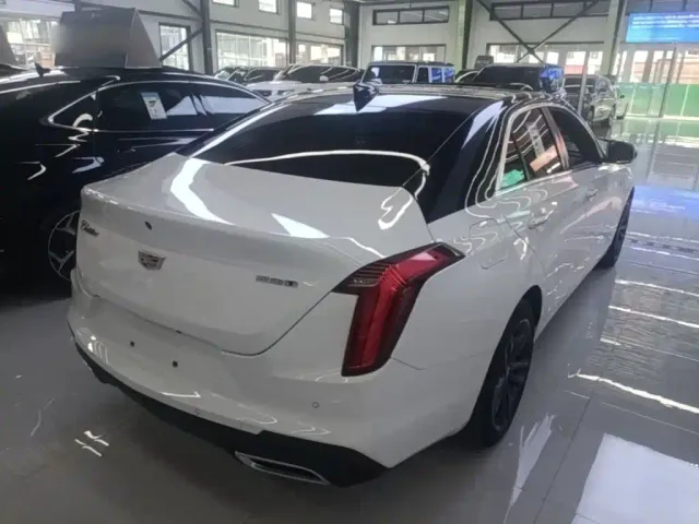 Cadillac CT4 — Фото автомобиля 6