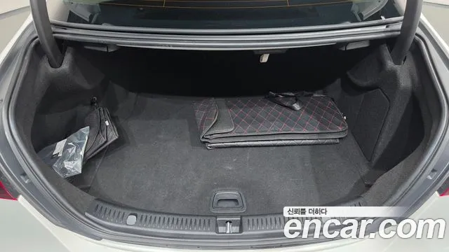 Mercedes-Benz E-Class W213 — Фото автомобиля 25