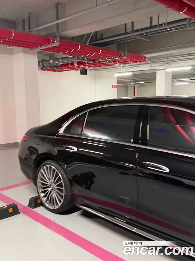 Mercedes-Benz S-Class — Фото автомобиля 4