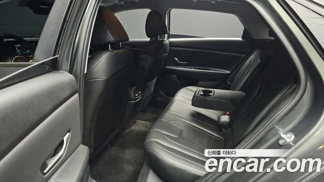 Hyundai Avante CN7 — Фото автомобиля 11
