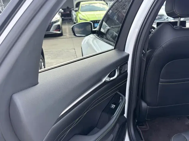Geely Xingrui — Фото автомобиля 6