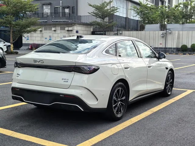 BYD Seal 06 — Фото автомобиля 5