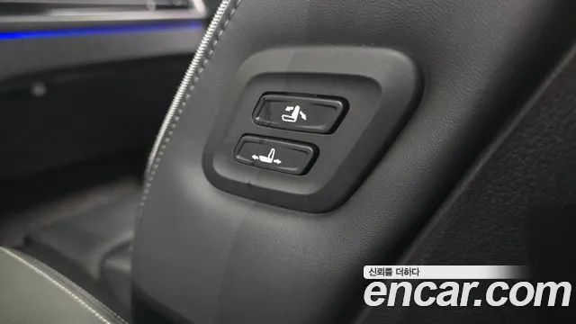 KG_Mobility_Ssangyong Rexton Rexton Arena Дизель 2.2 4WD — Фото автомобиля 8