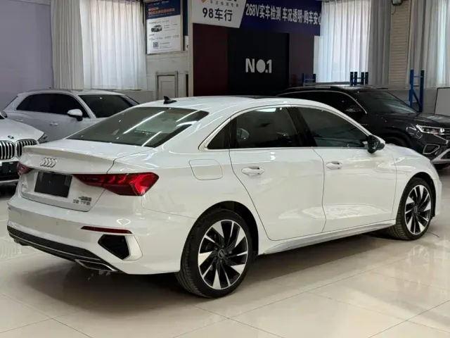 Audi A3 — Фото автомобиля 4