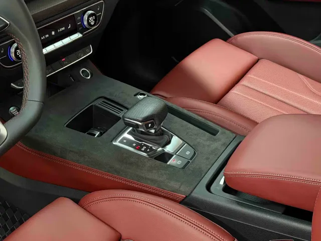 Audi Q5L — Фото автомобиля 12