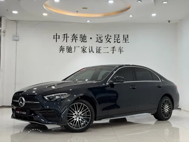 Фотография автомобиля — Mercedes-Benz C-Class