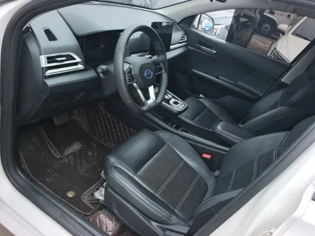 BYD e3 — Фото автомобиля 10