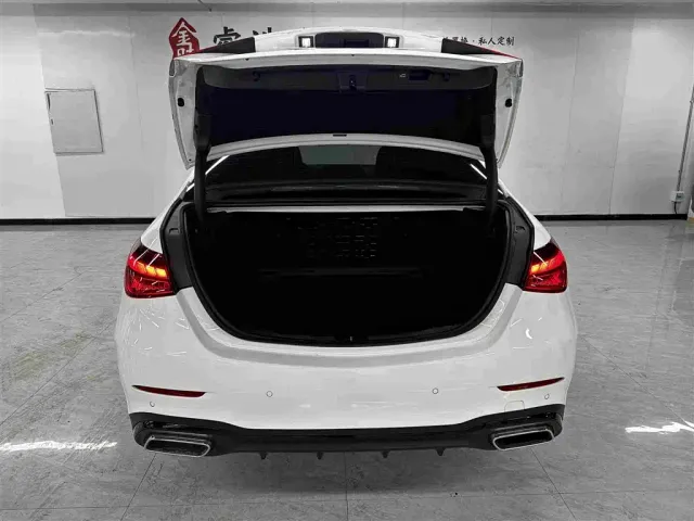 Mercedes-Benz C-Class — Фото автомобиля 6