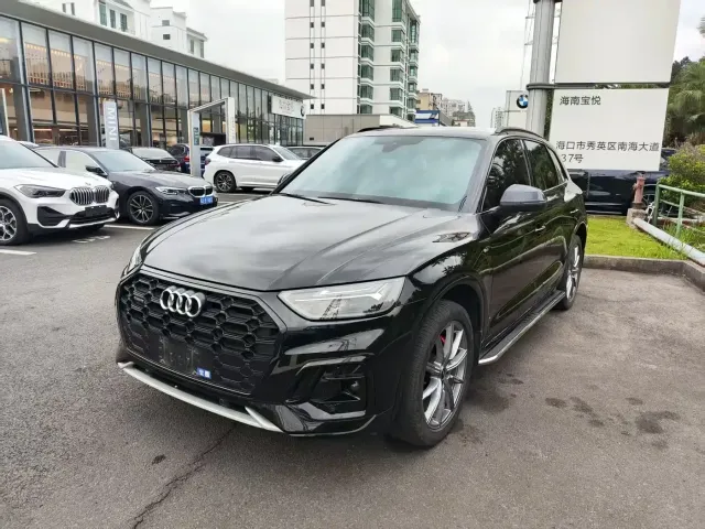 Фотография автомобиля — Audi Q5L