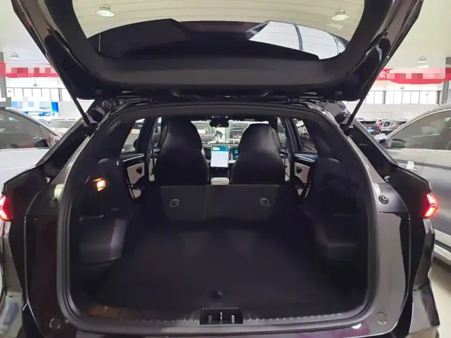 Geely Galaxy L7 — Фото автомобиля 18