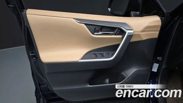 Toyota RAV4 5th Gen — Фото автомобиля 13