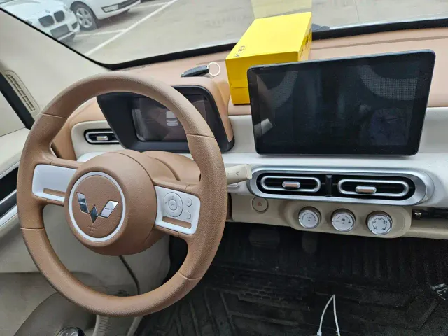 Wuling Hongguang Mini EV — Фото автомобиля 13