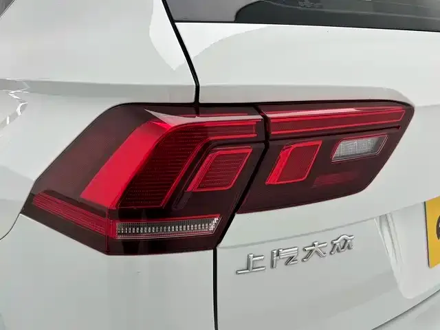 Volkswagen Tiguan L — Фото автомобиля 13
