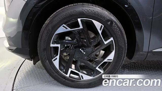 Kia Sportage Sportage 5-е поколение Бензин 1.6 турбо 2WD — Фото автомобиля 5