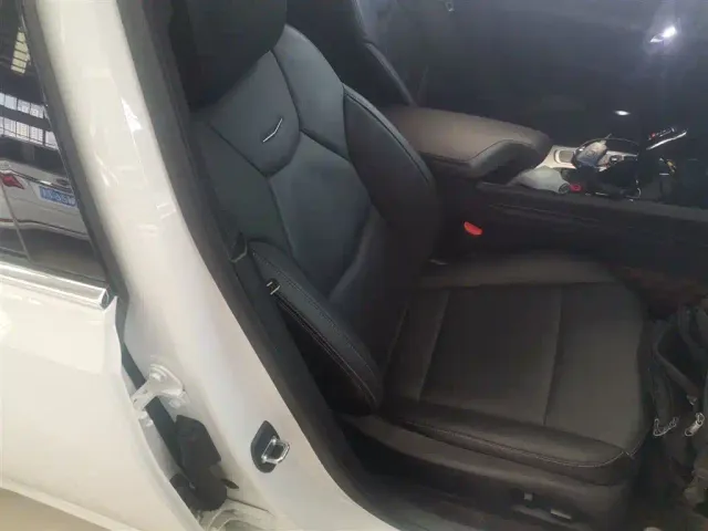 Cadillac CT5 — Фото автомобиля 24