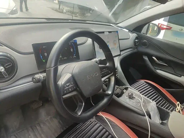 BYD Seal 05 DM-i — Фото автомобиля 10