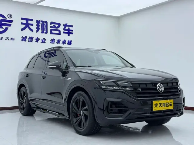 Volkswagen Touareg — Фото автомобиля 3
