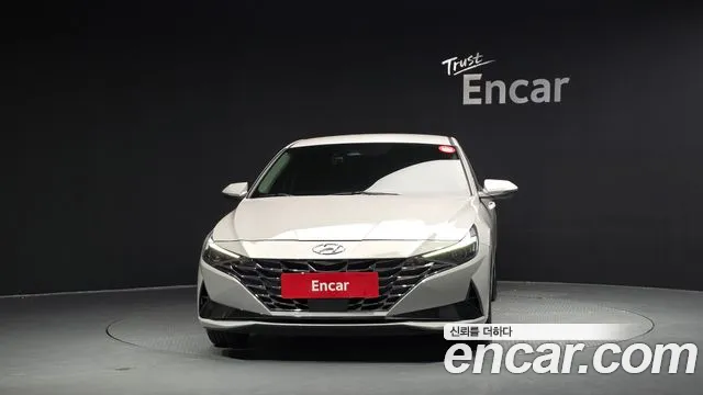 Hyundai Avante CN7 — Фото автомобиля 3