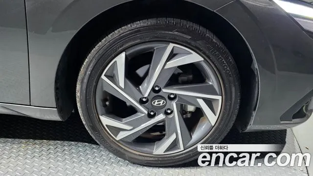 Hyundai AVANTE — Фото автомобиля 5