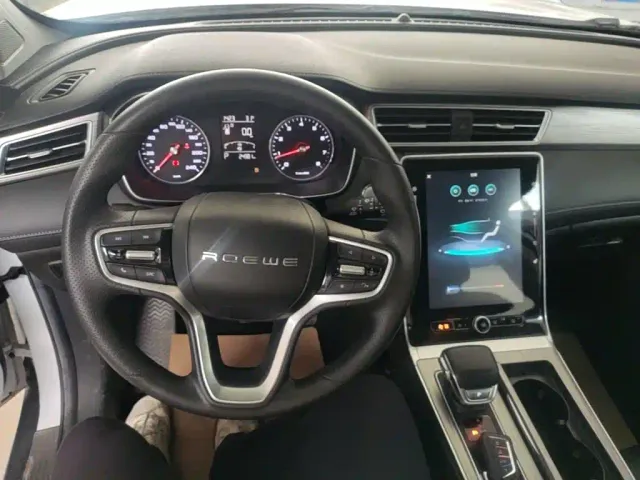 Roewe RX5 — Фото автомобиля 9
