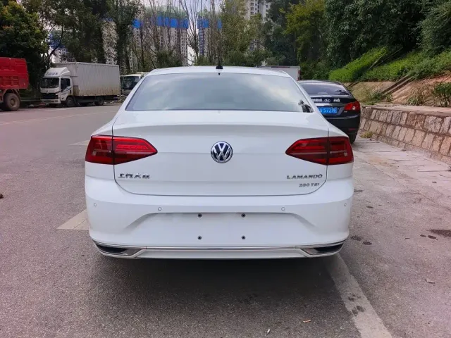 Volkswagen Lamando — Фото автомобиля 8