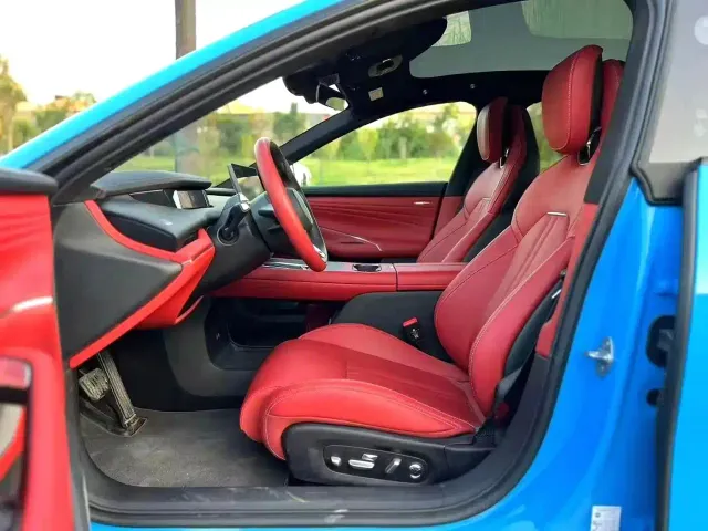 Xiaomi SU7 — Фото автомобиля 4