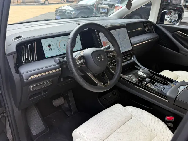 GAC Trumpchi E9 — Фото автомобиля 6