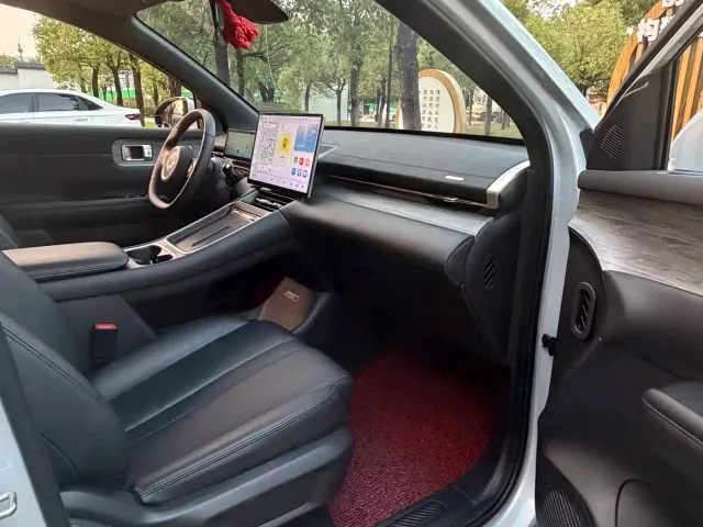 Wuling Starlight S — Фото автомобиля 13
