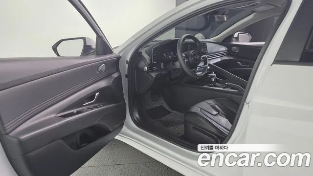Hyundai AVANTE Новый Avante (CN7) — Фото автомобиля 10