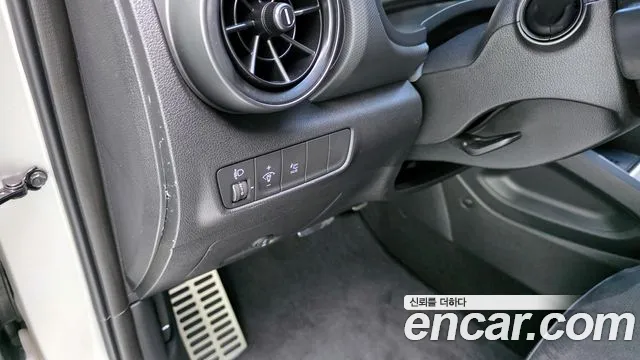 Hyundai Kona Новый Kona Бензин 2.0 2WD — Фото автомобиля 17