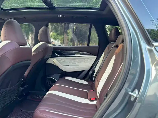 Geely Xingyue L — Фото автомобиля 5