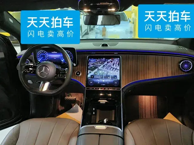 Mercedes-Benz EQE SUV — Фото автомобиля 12