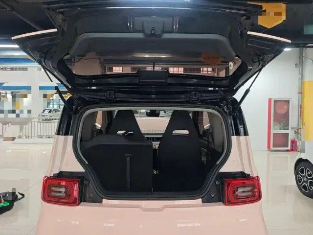 Wuling Hongguang Mini EV — Фото автомобиля 18