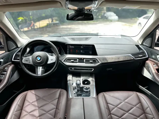BMW X5 — Фото автомобиля 8