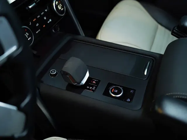 Land Rover Discovery — Фото автомобиля 13