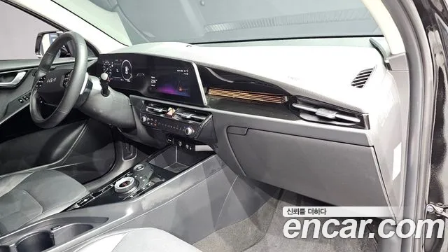 Kia Niro All Niro EV Air — Фото автомобиля 29