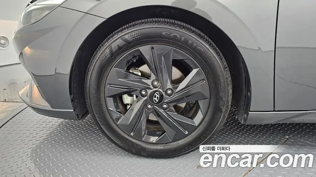 Hyundai AVANTE Avante (CN7) — Фото автомобиля 5
