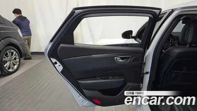 Renault Korea SM6 New — Фото автомобиля 14
