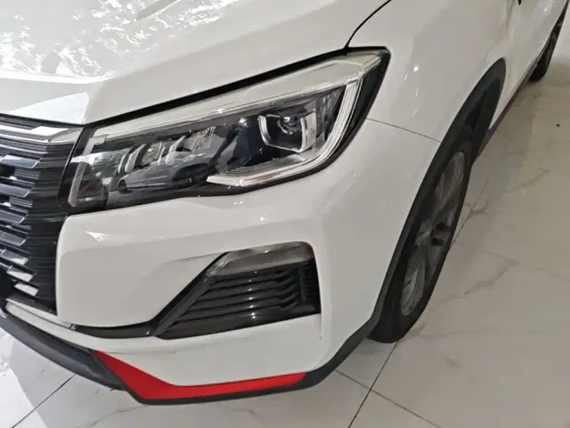 Changan CS75 — Фото автомобиля 15