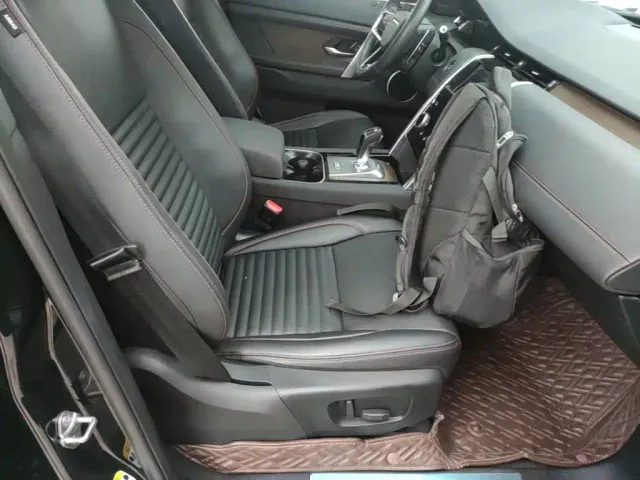 Land Rover Discovery Sport — Фото автомобиля 24
