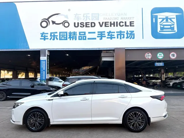 Dongfeng Yixuan MAX — Фото автомобиля 7