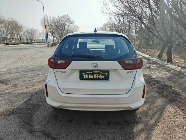 Honda Fit — Фото автомобиля 14