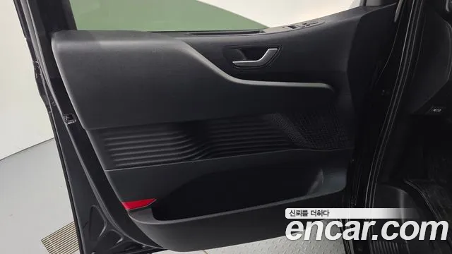 Hyundai Staria — Фото автомобиля 13