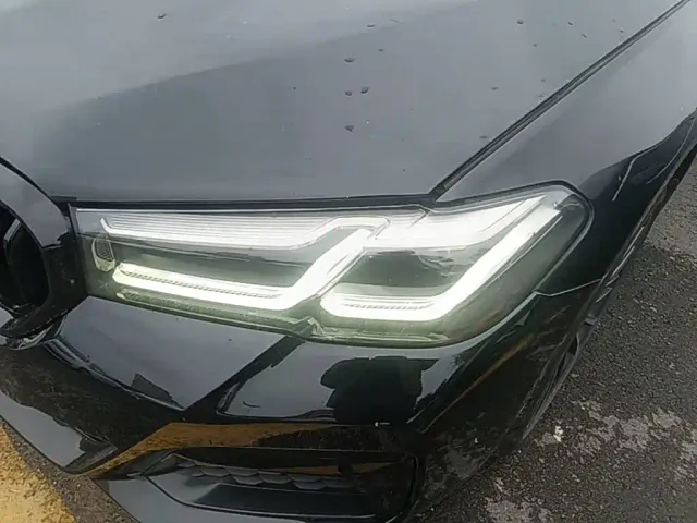 BMW 5 Series — Фото автомобиля 23