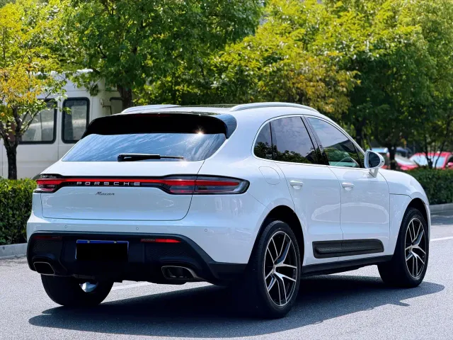 Porsche Macan — Фото автомобиля 15