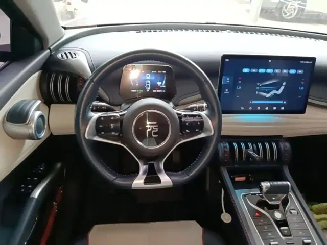 BYD Yuan PLUS — Фото автомобиля 10