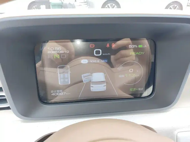 Wuling Hongguang Mini EV — Фото автомобиля 11