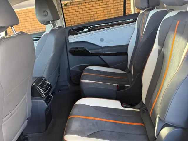 Volkswagen ID.6 Crozz — Фото автомобиля 9