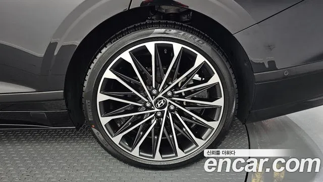 Hyundai Grandeur GN7 — Фото автомобиля 6