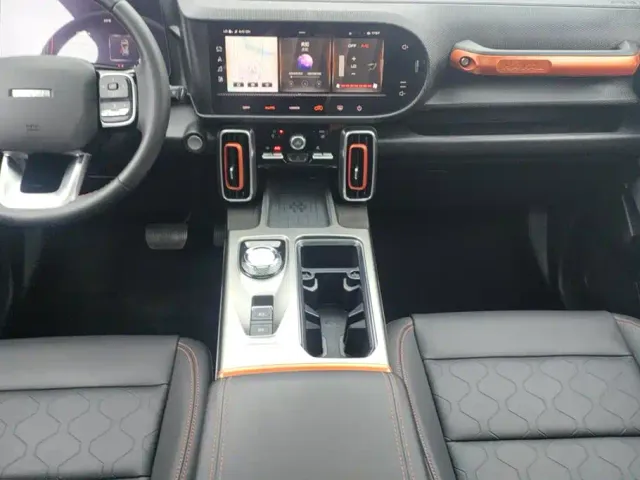 Haval Big Dog — Фото автомобиля 16